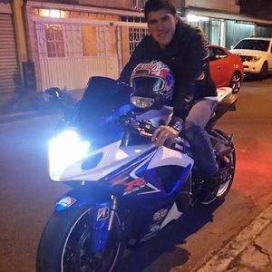 Meet your Posher, Andrés germán